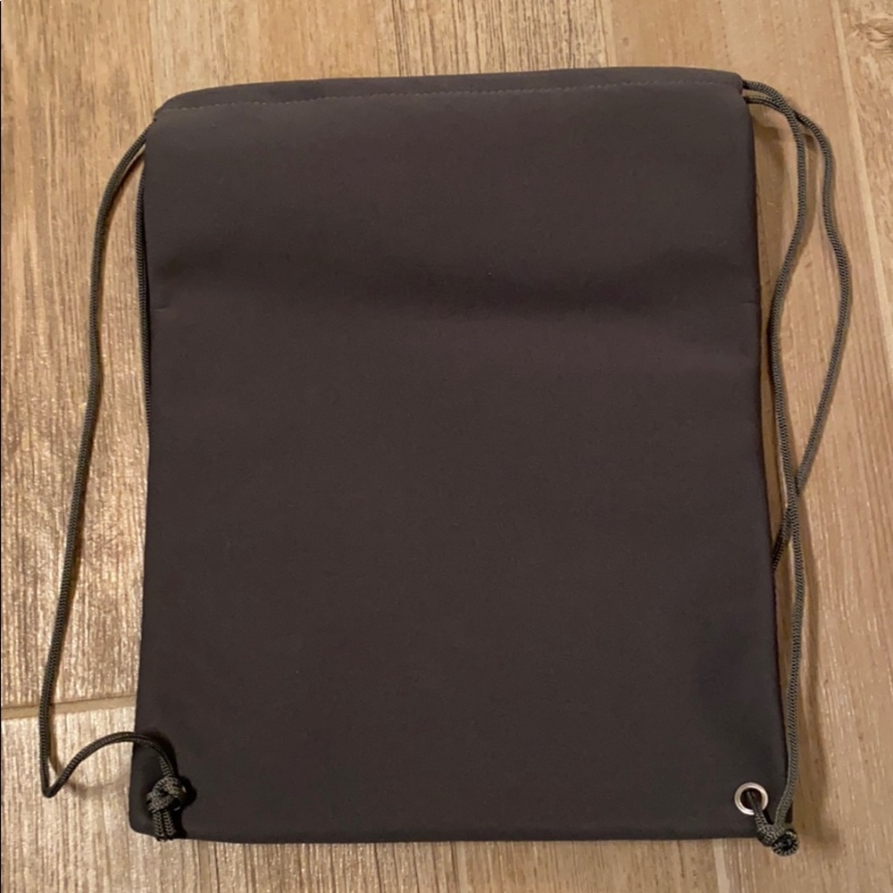 Rodan + Fields drawstring bag - Picture 3 of 5
